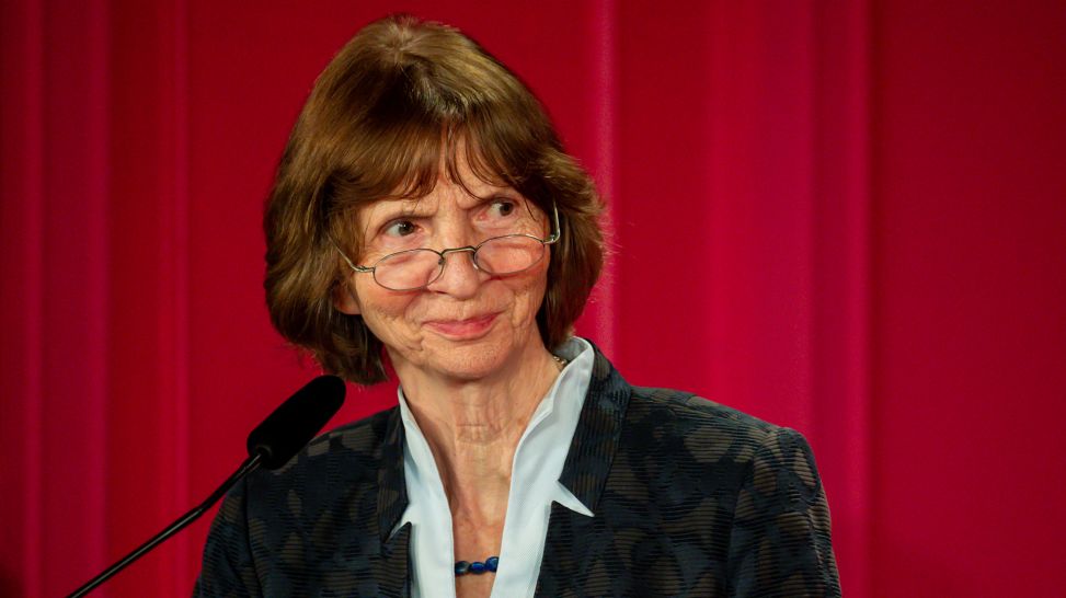 Deutsches Theater Berlin: Solidarität mit Boualem Sansal | Aleida Assmann © Thomas Ernst