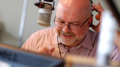 kulturradio Moderator Andreas Knaesche beim © Gregor Baron