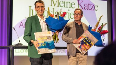 Die Preisträger des Internationalen Literaturpreises 2024: Autor Pajtim Statovci u. Übersetzer Stefan Moster © Silke Briel/HKW