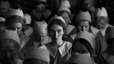 Das Mädchen mit der Nadel © MUBI