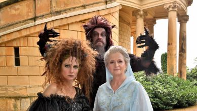 Hexe (Christina Große), Teufel (Detlev Buck), Liebegüte (Johanna Gastdorf). bei Dreharbeiten zum Film "Das Märchen von der silbernen Brücke"; Quelle: rbb/Hardy Spitz