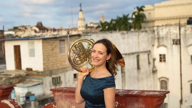 Sarah Willis, Hornistin der Berliner Philharmoniker (Quelle: Monika Rittershaus)